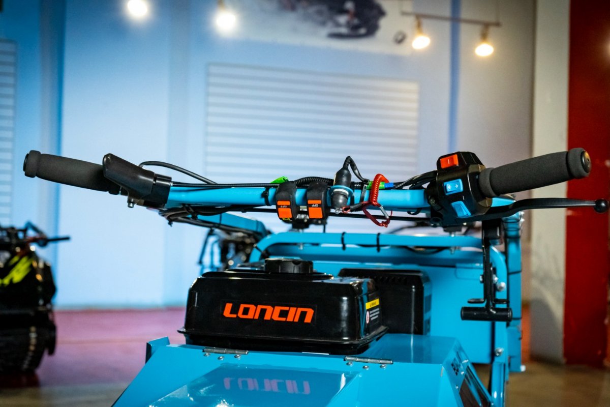 Мотобуксировщик Бурлак Таежник